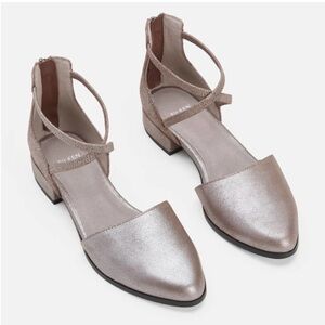 Eileen Fisher Lyton Suede Ankle Strap Flat size 7 Womens metallic wedding office
